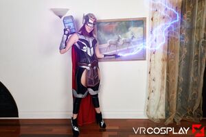 Freya Parker in Thor Love and Thunder at VR Cosplay X