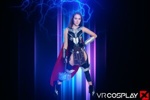 Freya Parker in Thor Love and Thunder at VR Cosplay X