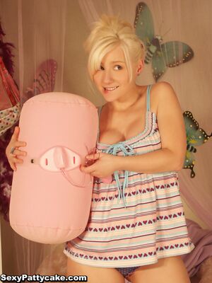 Sexy Pattycake in My Other Pink Friend