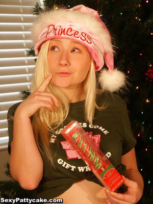 Sexy Pattycake in Gift Wrapping Princess