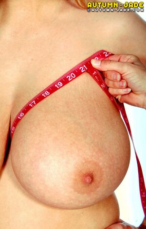 Autumn Jade in Measuring Nudes at Big Boob Bundle