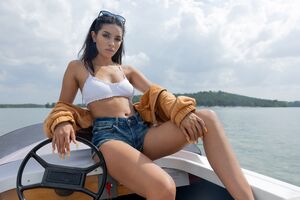 Valery Ponce in Orgasm On The Lake at Watch4Beauty