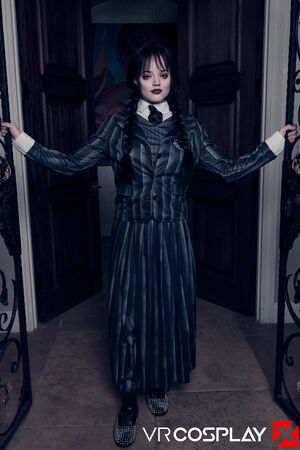 Sage Pillar in Wednesday at VR Cosplay X