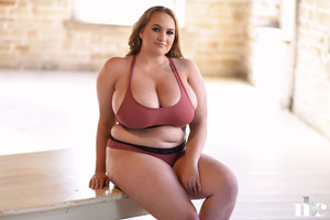 Sara Willis Incredibly Thick Curves