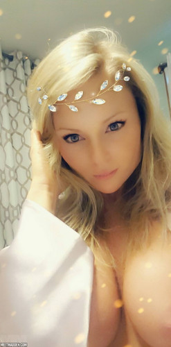 Meet Madden Topless Snaps nude pics