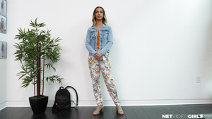 Jackie Sexy Legs Net Video Girls