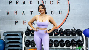 Roxie Sinner in This Counts As A Workout Too at Team Skeet