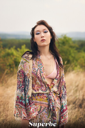 Mia Salome in The Artist at Superbe