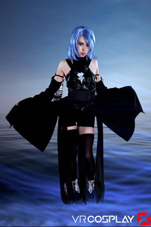 Alexa Nova in Kingdom Hearts III Aqua at VR Cosplay X