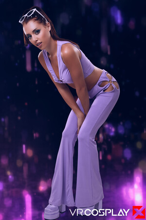 Lila Love in Euphoria Maddy at VR Cosplay X
