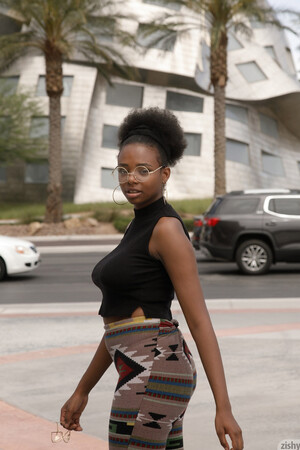 Neda Marie in Umami Vegas at Zishy