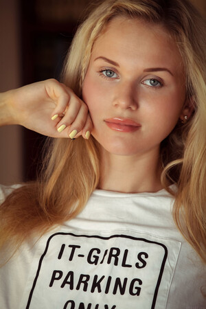 Caroline Abel in Dimue at Met Art