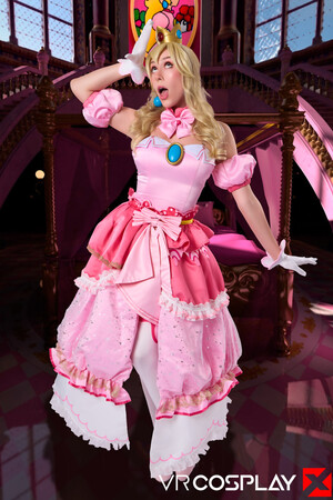 Kay Lovely In The Super Mario Bros Movie On VR Cosplay X