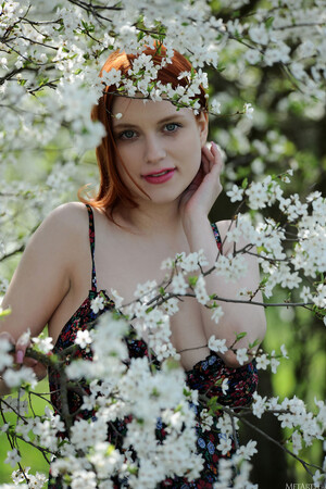 Raquel in Vibrant Day at Met Art