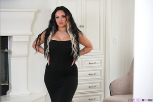 Nika Venom in JOI Boob Tease at Love Her Boobs