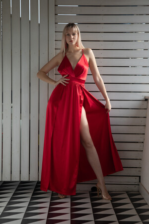 Layanna in After Breakfast at Photodromm