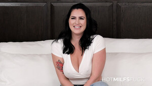 Tasha Bloom in Giggling Mommys Little Secret at Hot Milfs Fuck