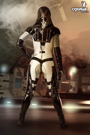 Devorah Enigmatic Thief Cosplay Erotica