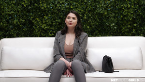 Alyx Busty Net Video Girls