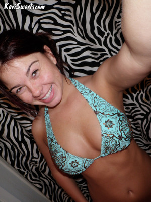 Kari Sweets Bikini Shower 12 Nude Pics