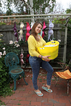 Christina Busty Girls Out West