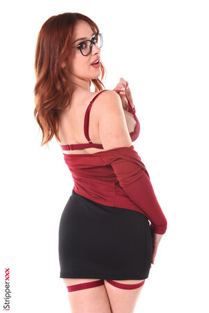 Norah Juliette in The New Assistant at IStripper