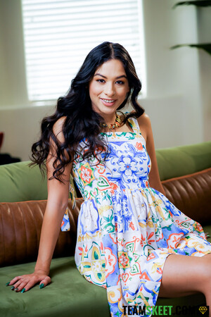 Luxe La Fox in Challenge Accepted: The Winner Breeds the Other's Wife at Breeding Material