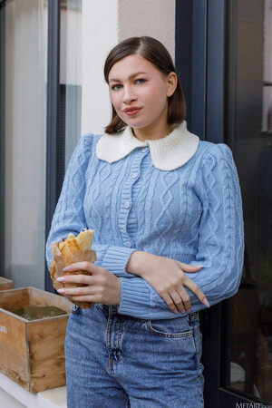 Lucy Dumas in Pleasant Day at MetArt