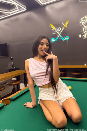 Monica New Place Pussy FTV