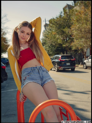 Lana Lea Nude American This Years Model Pics