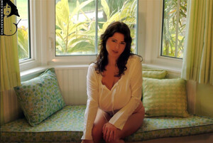 Chloe Vevrier Sweet Distraction