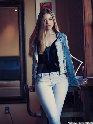 Lana Lea 321 Nude This Years Model