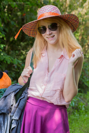 Nude model Ashley Fun In Nature Abby Winters