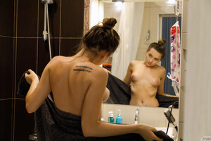 Alevtina Batman Doosh Means Shower Zishy