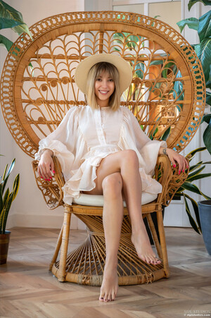 Avery Understated Ecstasy MPL Studios