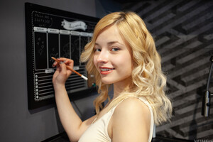 Bianca Bell A Romantic Met Art