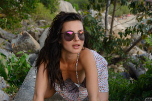 Jasmine Jazz On Kong Island Zishy