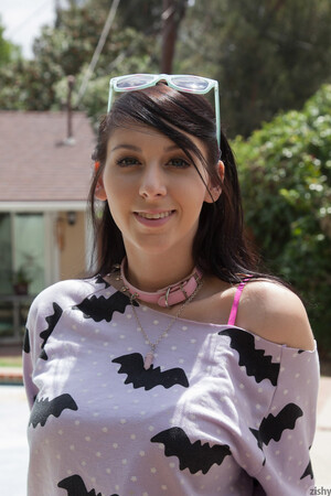 Luna Kitsuen Alt Laundry Zishy