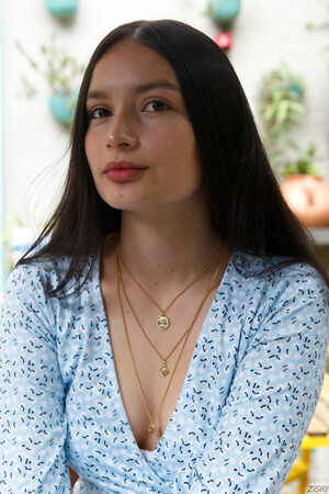 Luisa Medrano Ha Llegado Zishy