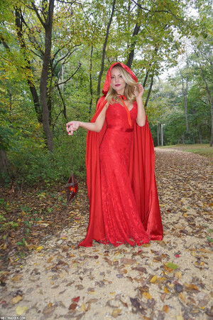 Meet Madden Come Find Lil Red