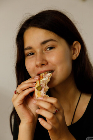 Miki Pedangen Beauty Is Divine Zishy