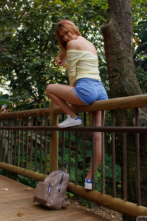 Annie Duque De Nada Zishy