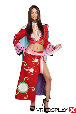 Eliza Ibarra One Piece Boa Hancock VR Cosplay X