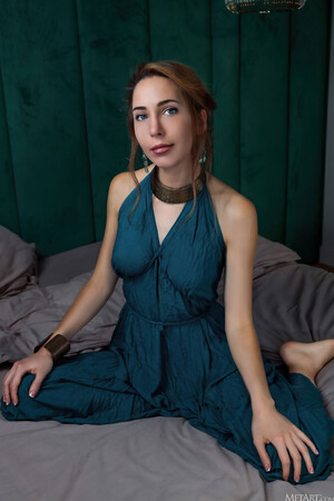 Madelina Presenting Madelina Met Art