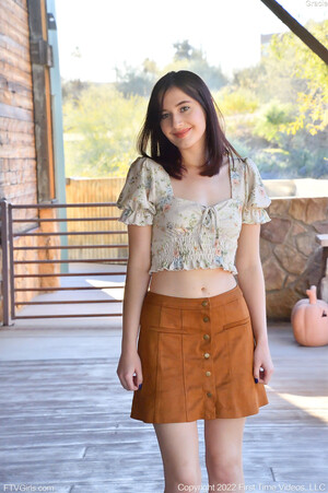 Gracie Cute Model and Vibrate FTV Girls