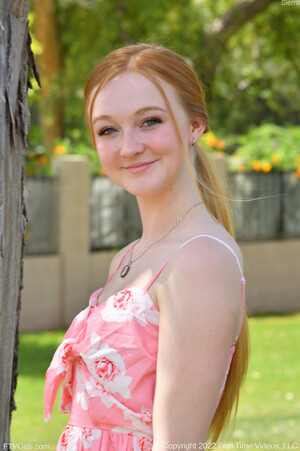 Sierra Floral Upskirt FTV Girls Pictures