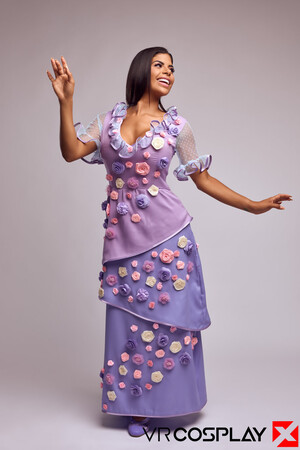 Sheila Ortega in Encanto Isabela at VR Cosplay X