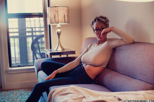 Sabrina Bunny in Bored at This Years Model