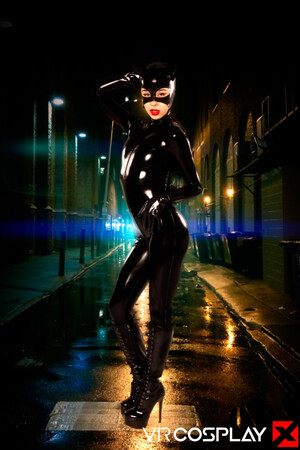 Kylie Rocket in Batman The Long Halloween at VR Cosplay X