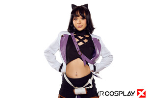 Aria Valencia in Thor Love and Thunder at VR Cosplay X